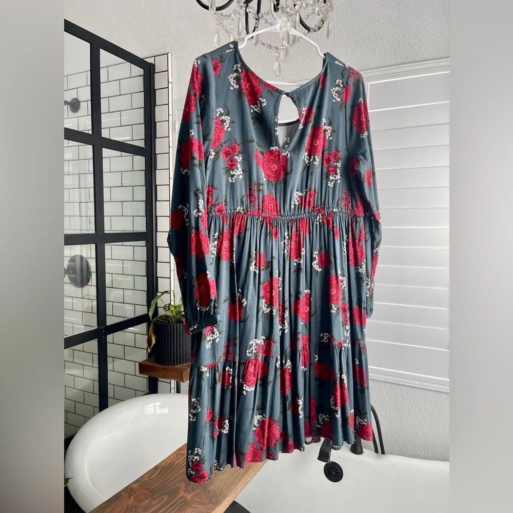 Torrid Long Sleeve Skater Dress Size 1 - Picture 2 of 5